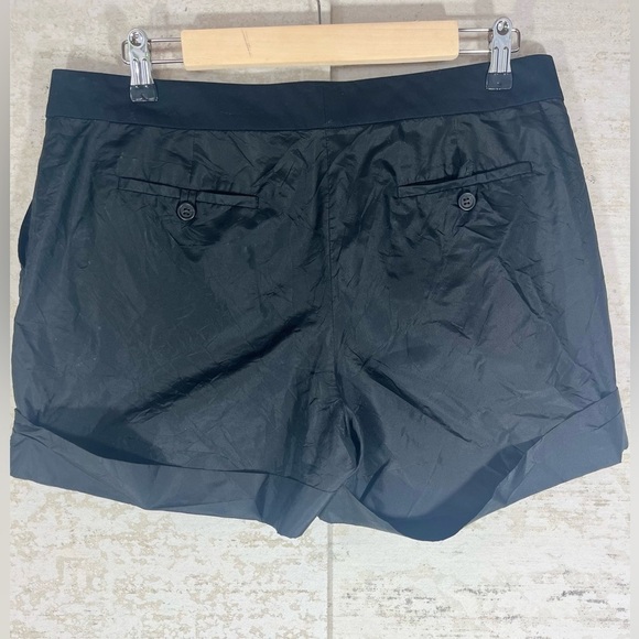 J. CREW 100% Silk Black Shorts Cuffed Hem Size 8 Old Money Quiet Luxury Natural - Picture 6 of 8